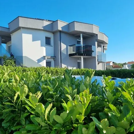 Apartman Paola Vrh  Buitenkant foto