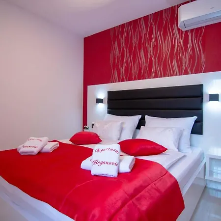 Apartman Paola Vrh  Buitenkant foto