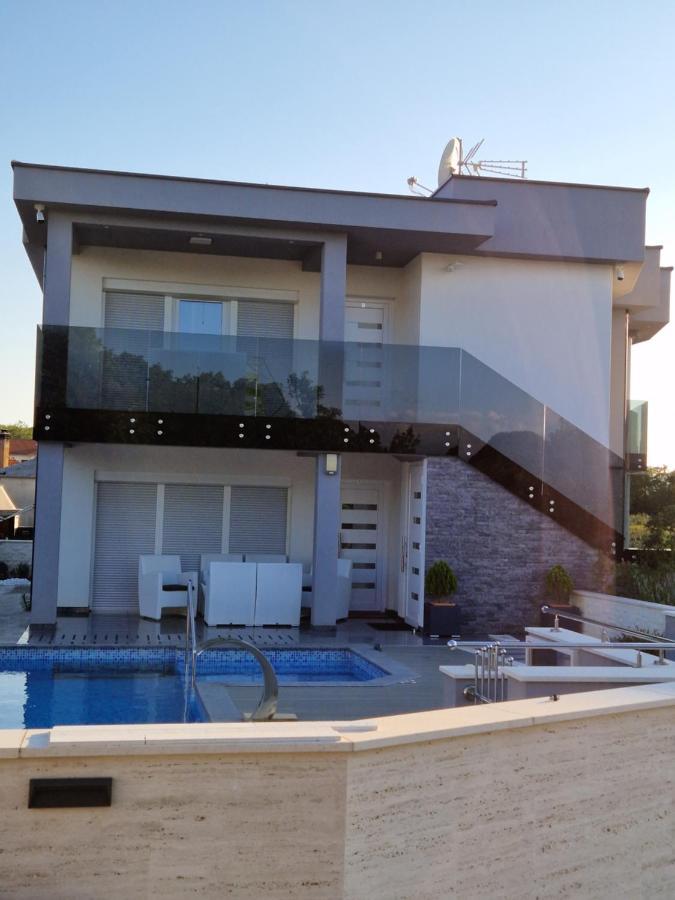 Paola Apartment